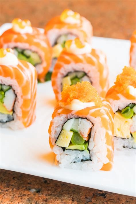 Salmon Roll Sushi