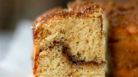 Eytans Walnut Cinnamon Cake