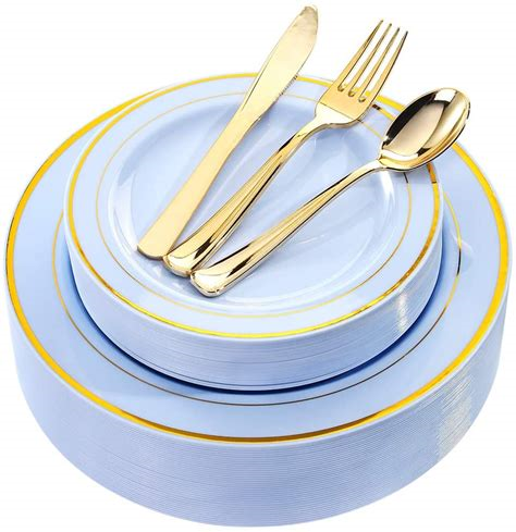 Fancy Feast 10" & 7" Gold Set Plates