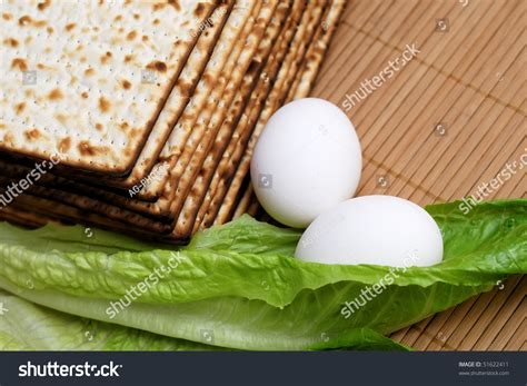 Strts Egg Matzos